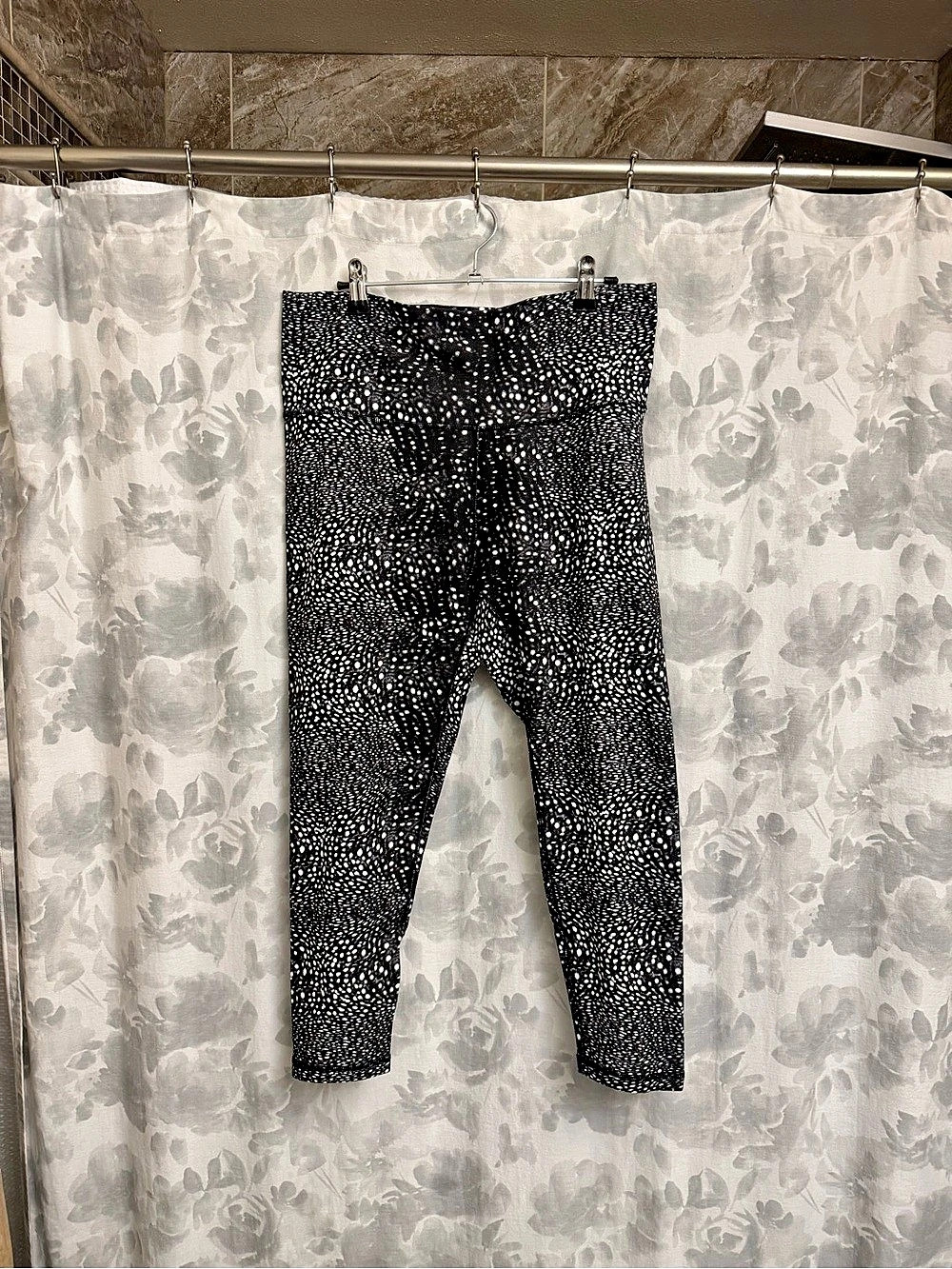 CALIA Animal Print Leggings in Black & White Size XL Like New